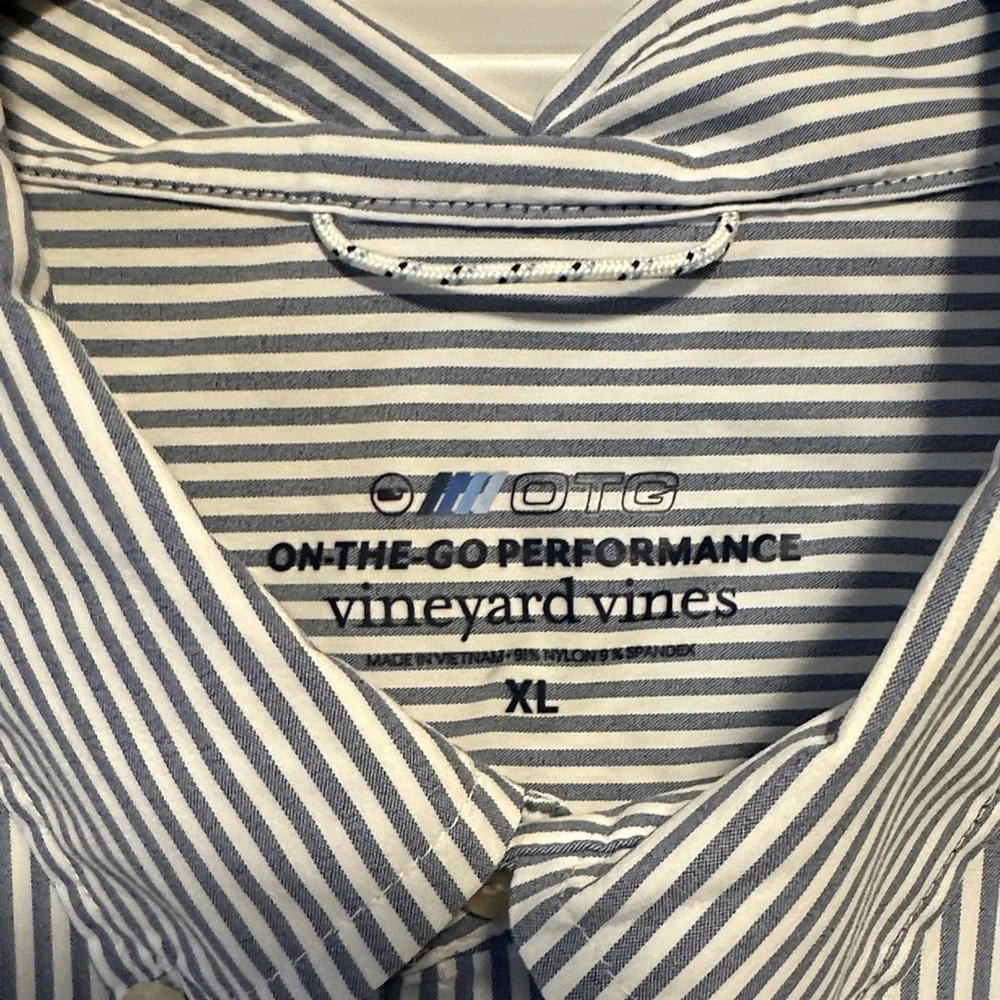 Vineyard Vines Men's Blue and White Striped Shirt - Picture 3 of 4